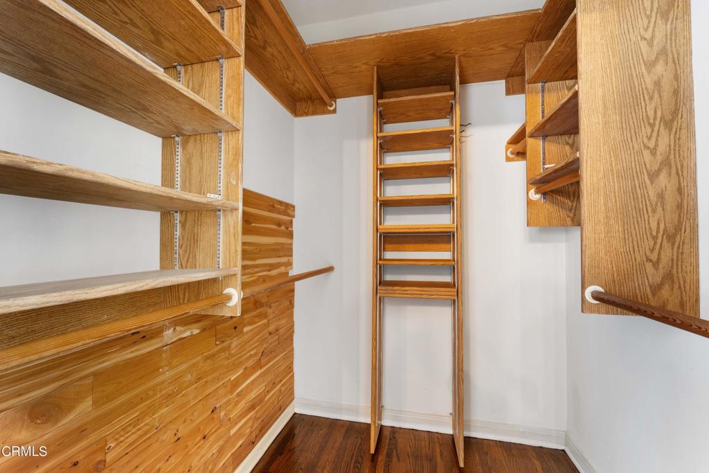 1629 S Oak Knoll Avenue