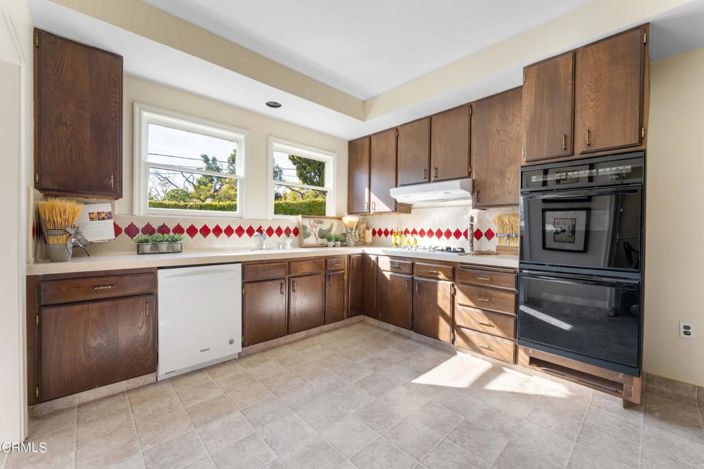 1629 S Oak Knoll Avenue