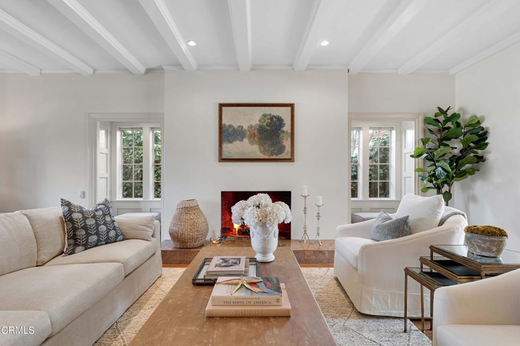 2441 S Oak Knoll Avenue