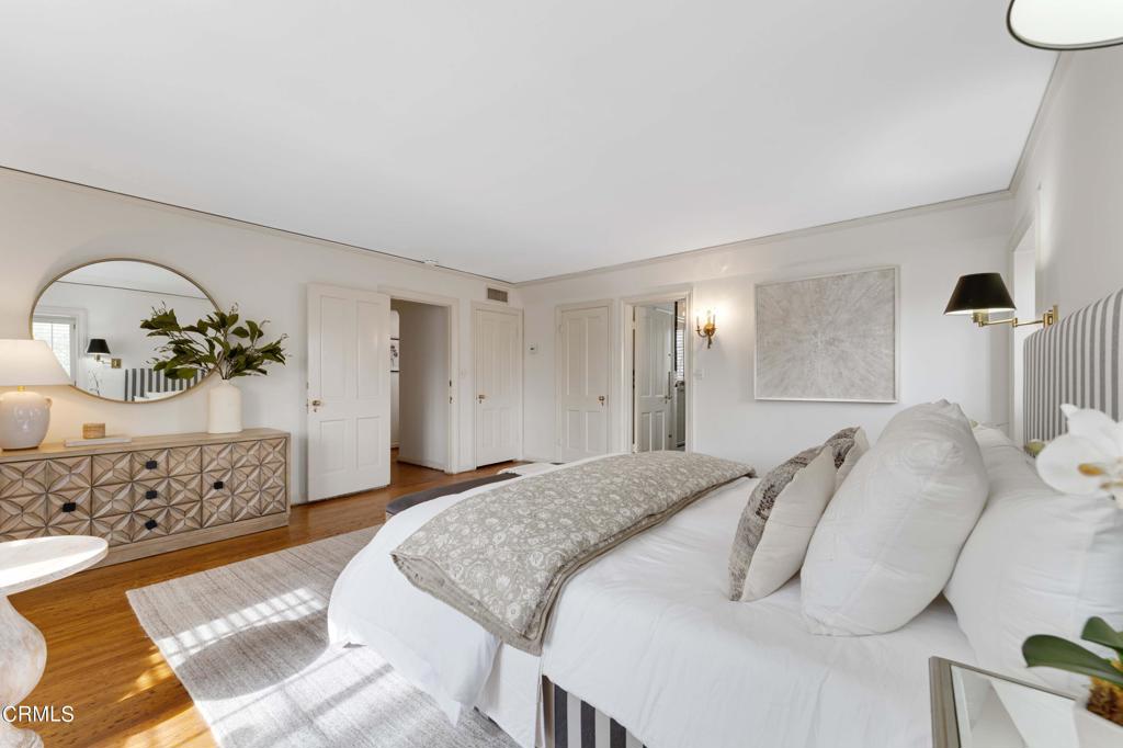 2441 S Oak Knoll Avenue