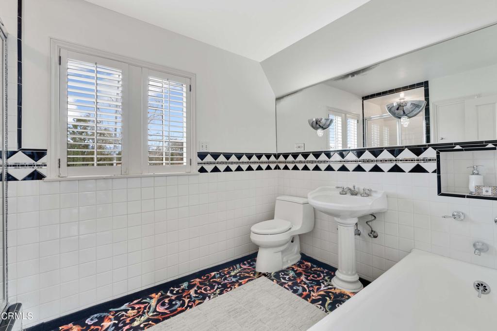 2441 S Oak Knoll Avenue