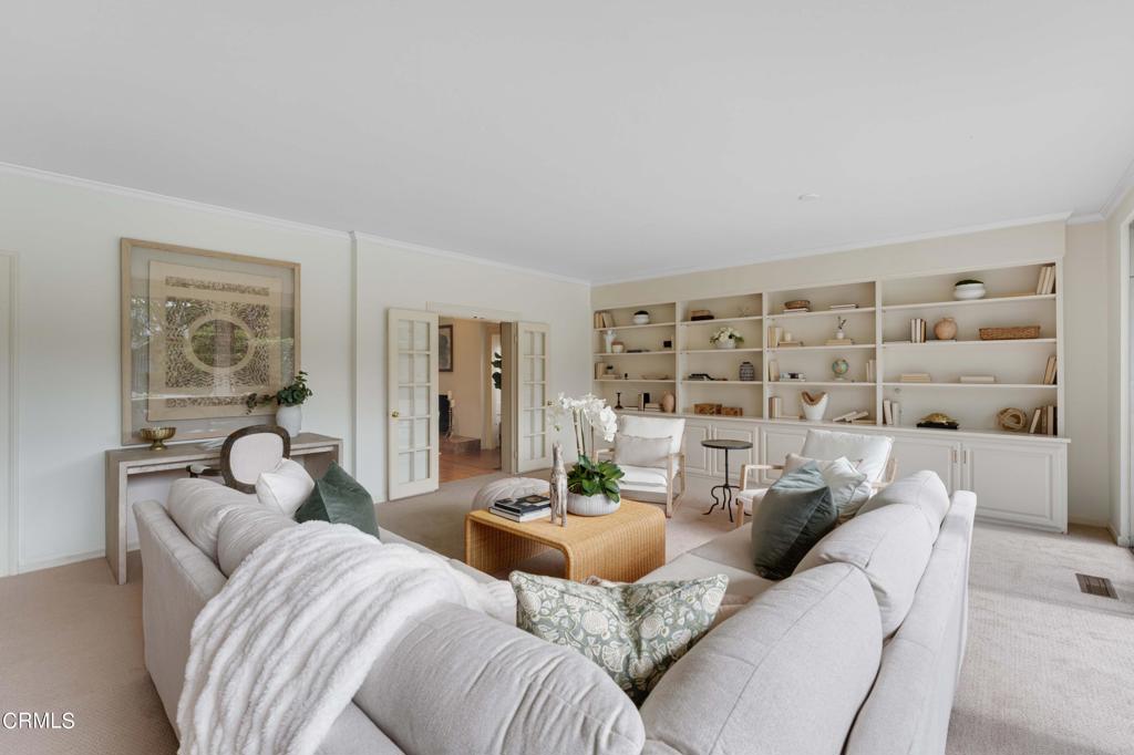 2441 S Oak Knoll Avenue