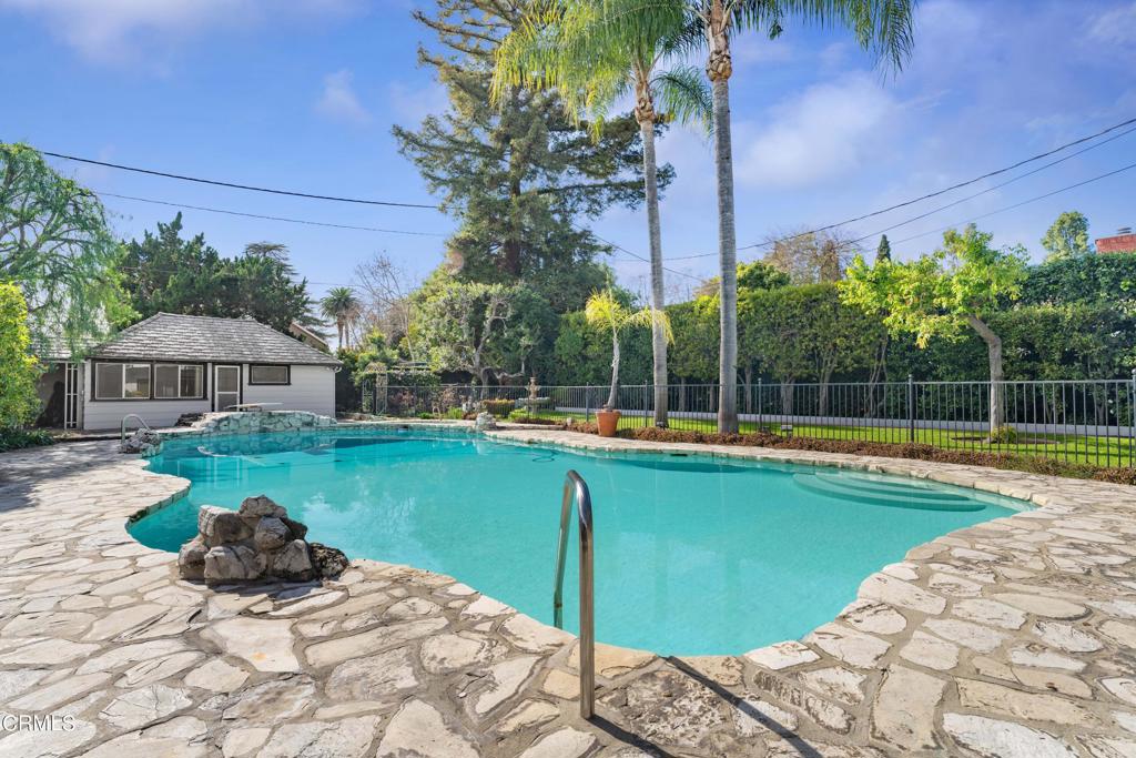 2441 S Oak Knoll Avenue