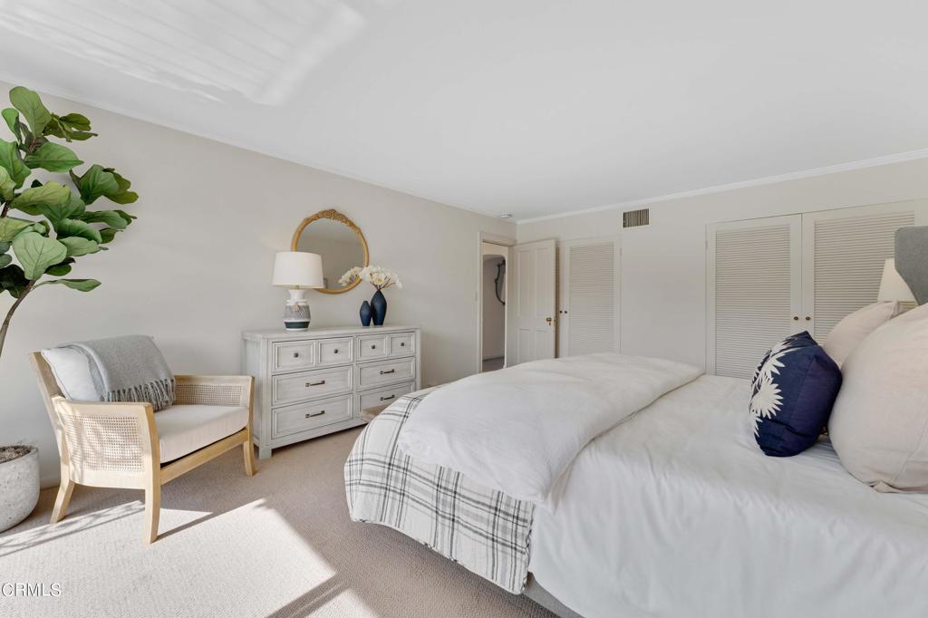 2441 S Oak Knoll Avenue