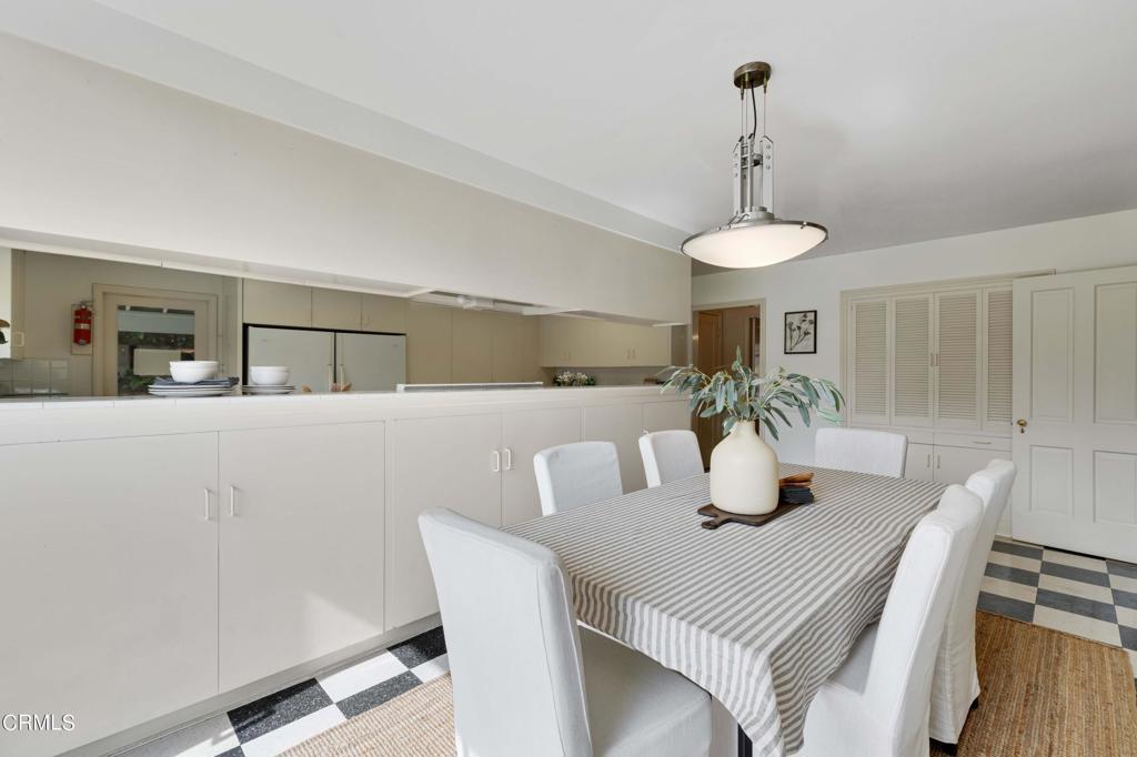 2441 S Oak Knoll Avenue