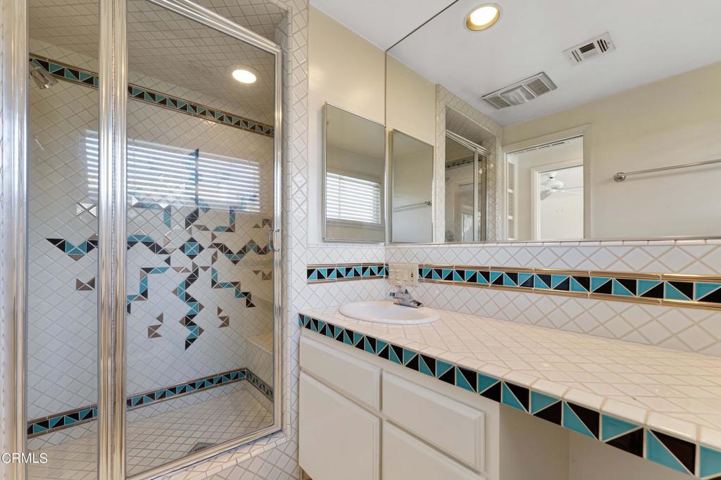 2441 S Oak Knoll Avenue