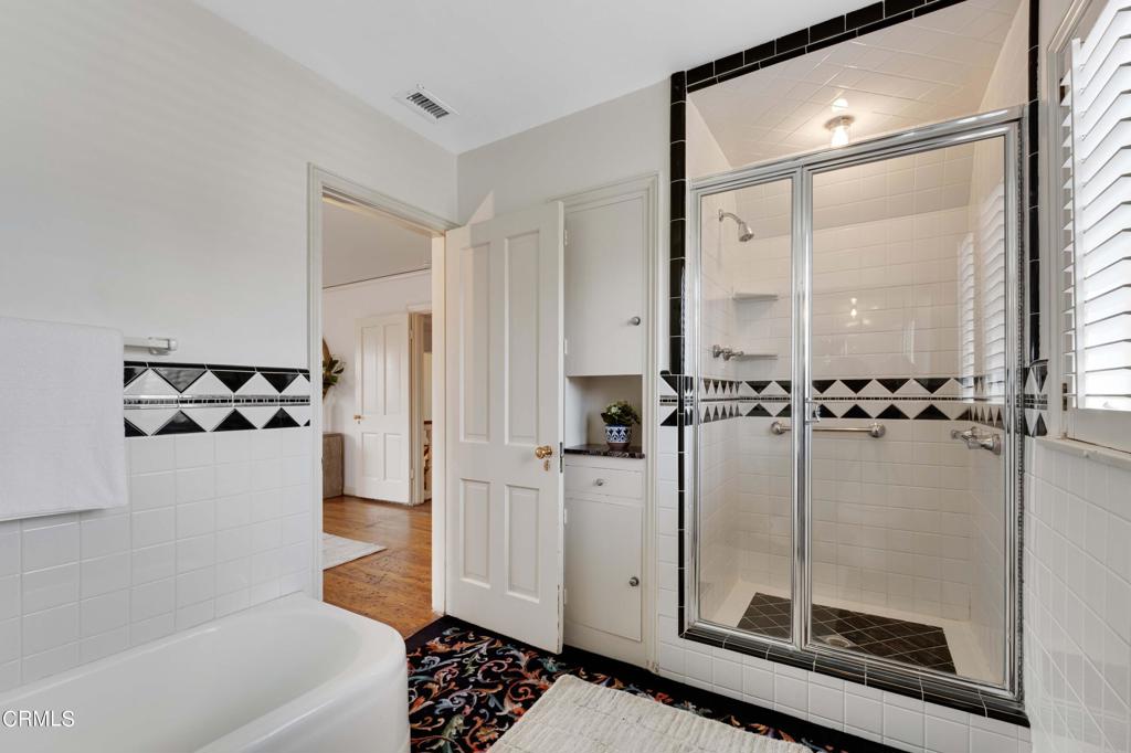 2441 S Oak Knoll Avenue