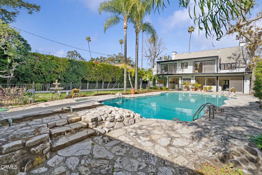 2441 S Oak Knoll Avenue