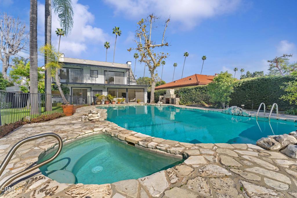 2441 S Oak Knoll Avenue