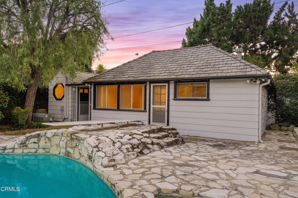 2441 S Oak Knoll Avenue