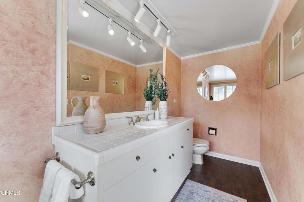 2441 S Oak Knoll Avenue