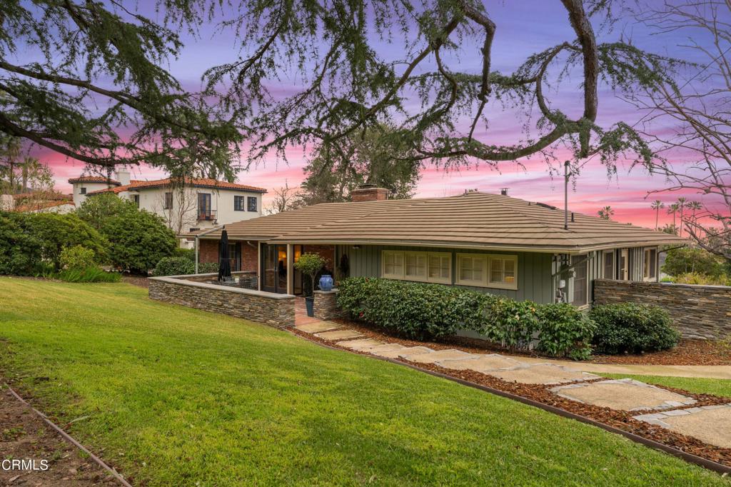 1752 E Altadena Drive