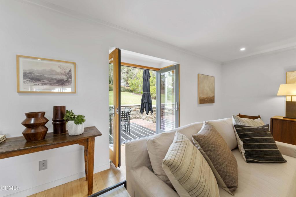 1752 E Altadena Drive