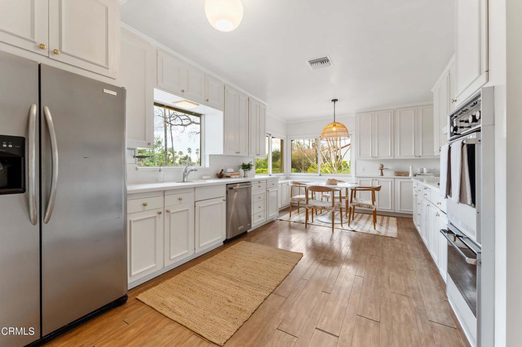 1752 E Altadena Drive