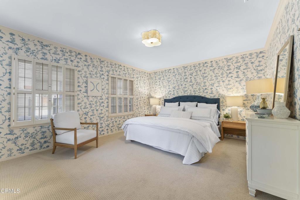 1752 E Altadena Drive