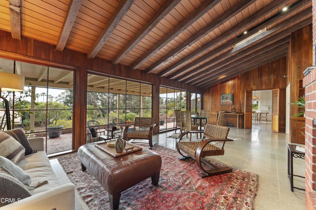 1752 E Altadena Drive