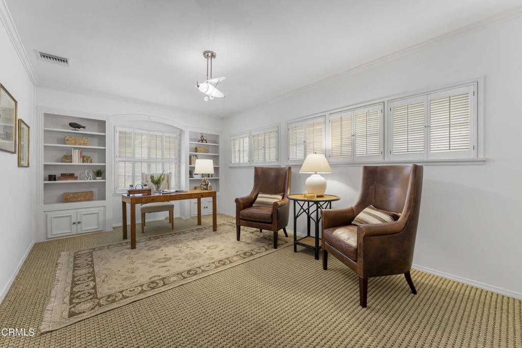 1752 E Altadena Drive