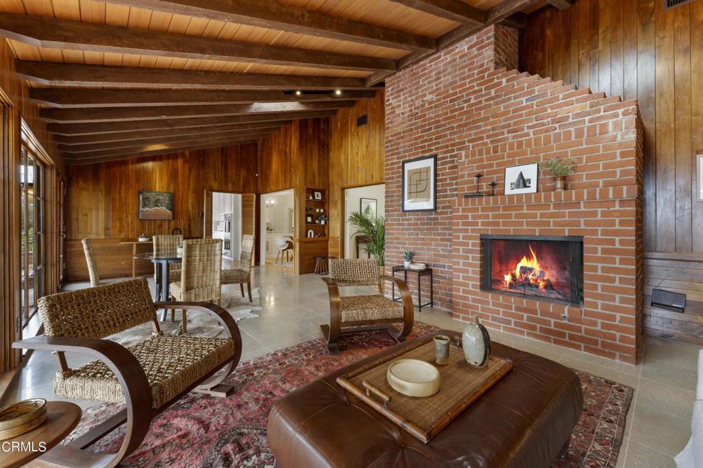 1752 E Altadena Drive