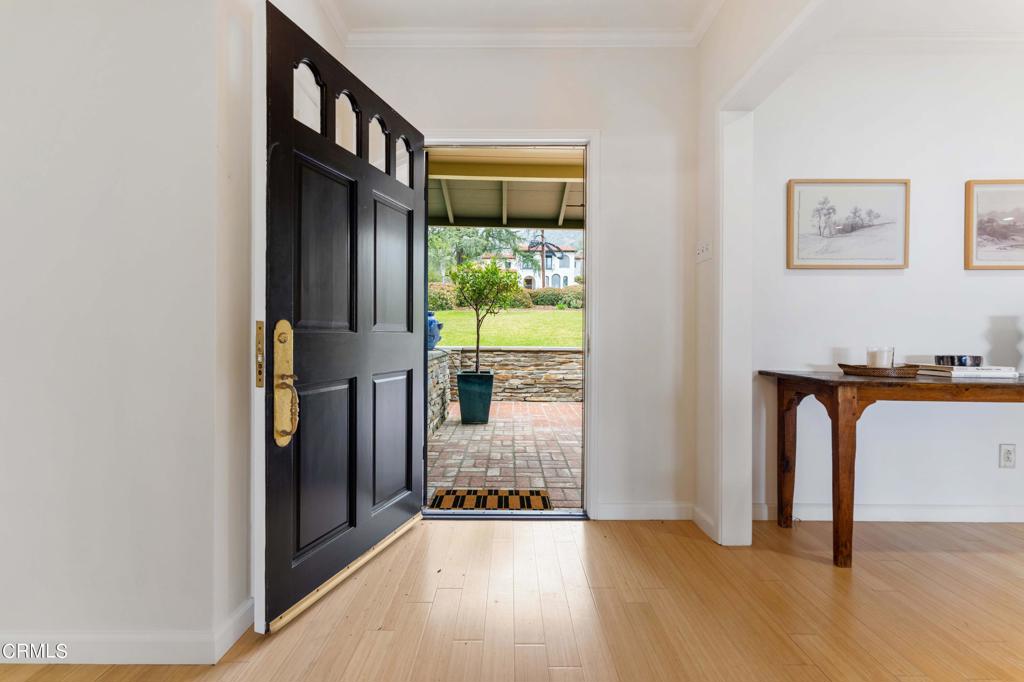 1752 E Altadena Drive