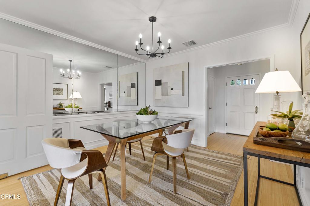 1752 E Altadena Drive