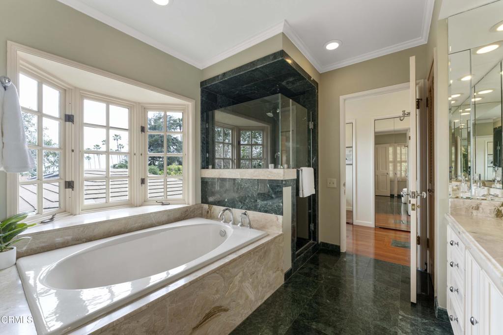 1752 E Altadena Drive