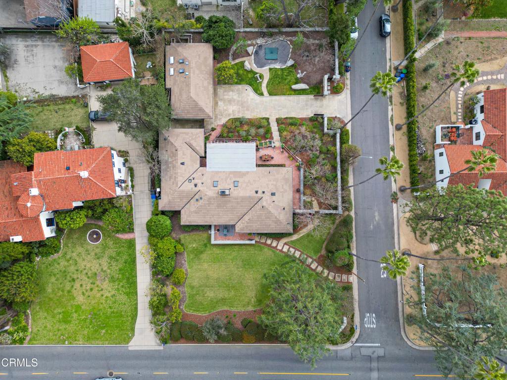 1752 E Altadena Drive