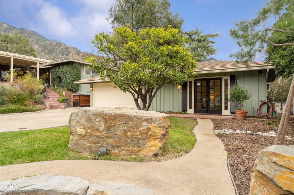 1752 E Altadena Drive