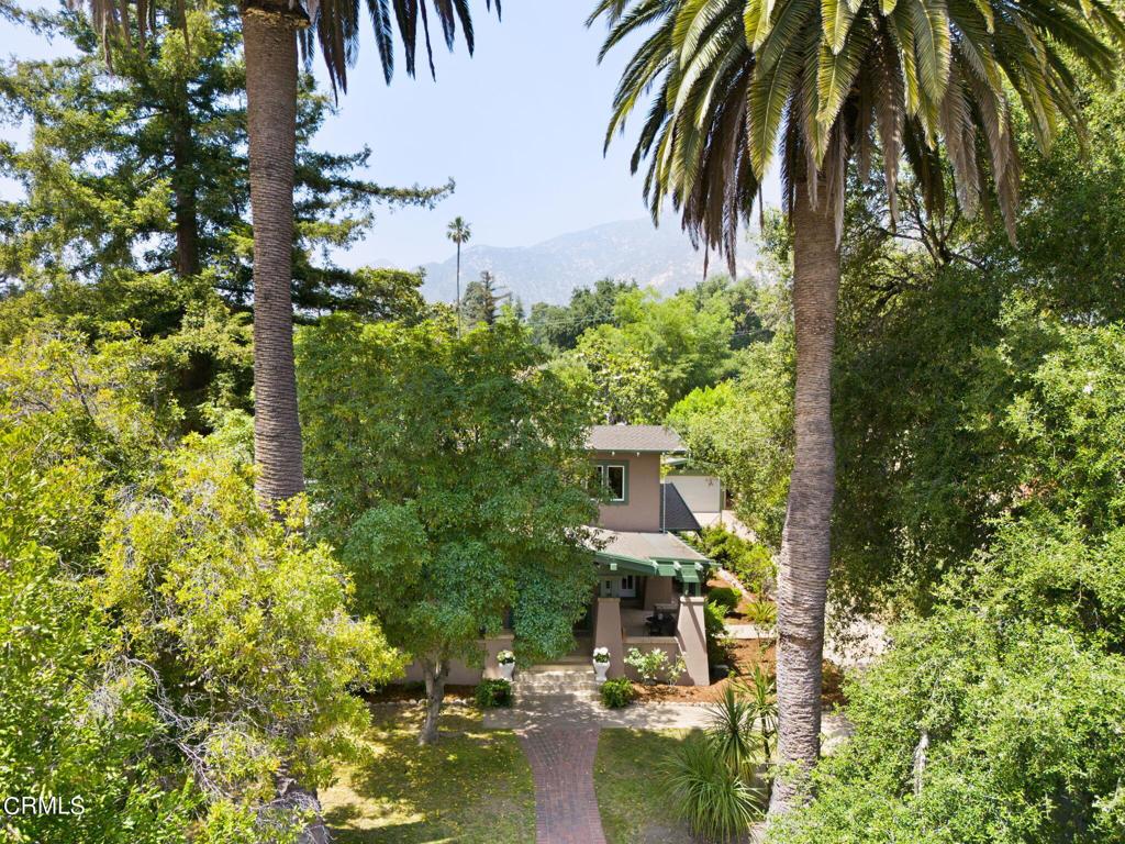 1125 E Mariposa Street