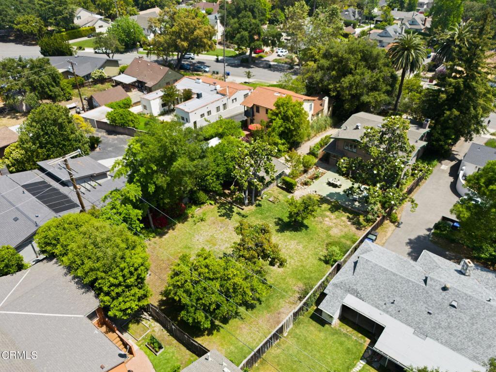 1125 E Mariposa Street