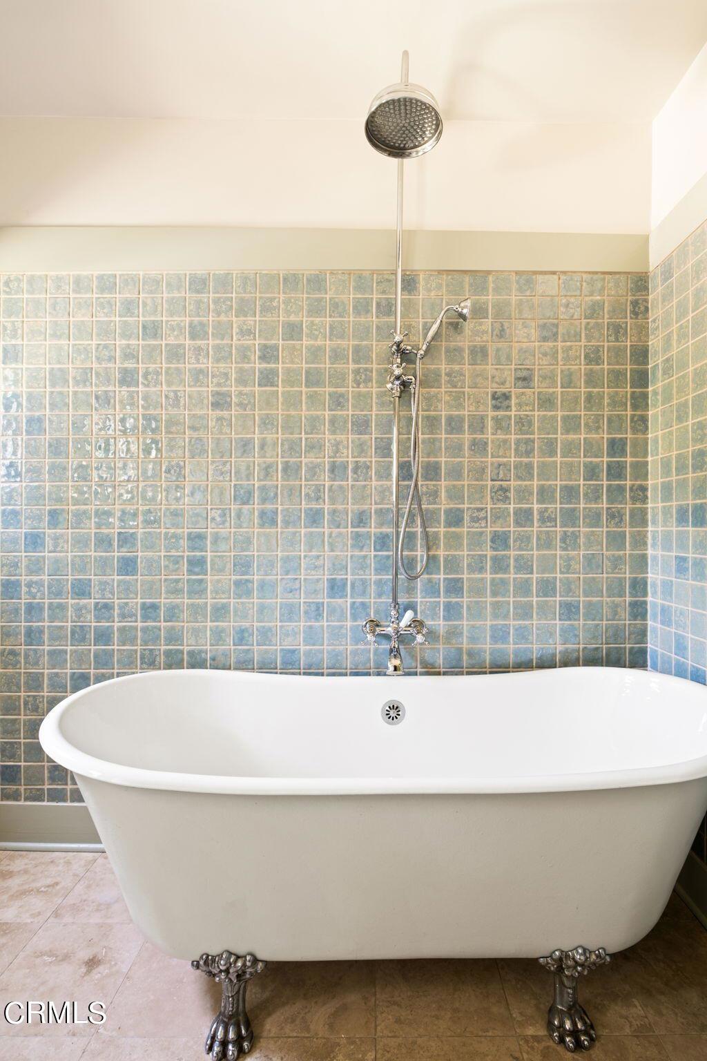 1125 E Mariposa Street