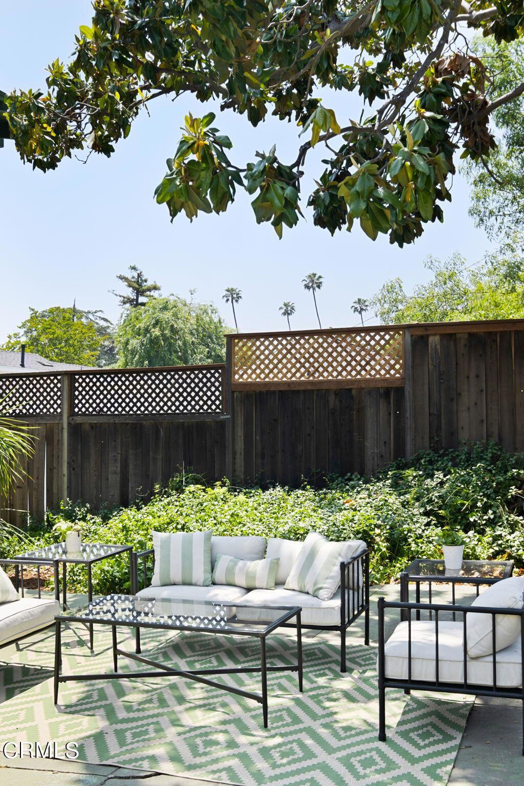 1125 E Mariposa Street