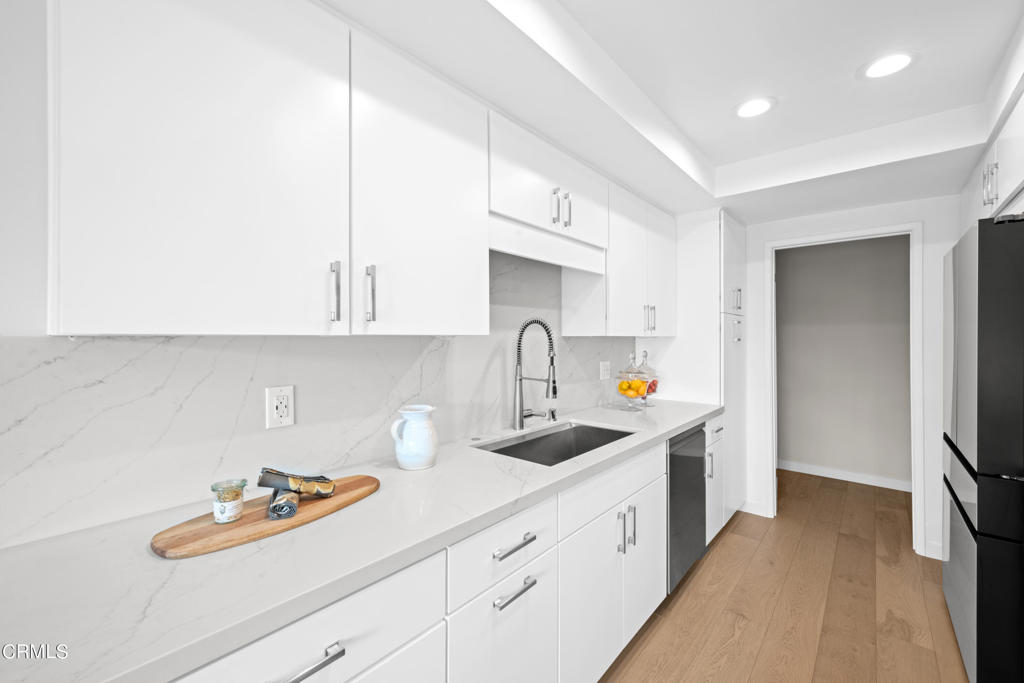 266 S Madison Avenue 210