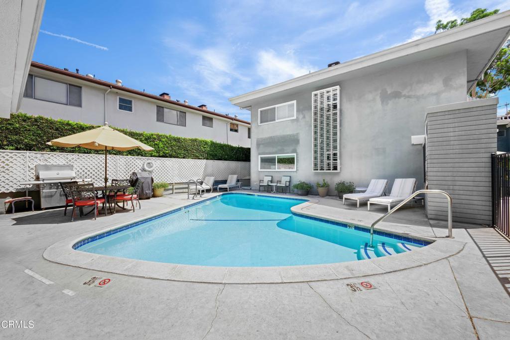 1520 Spruce Street 7