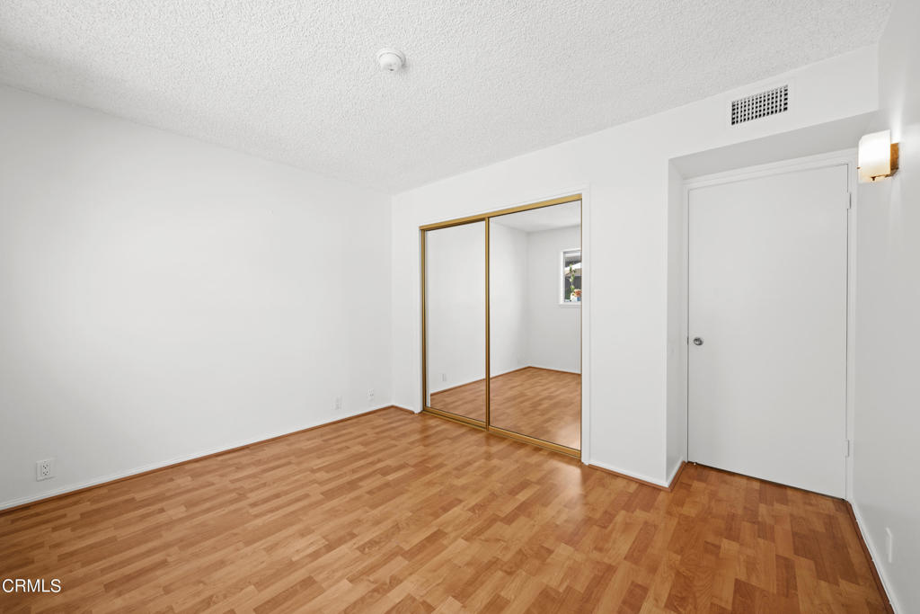 1520 Spruce Street 7