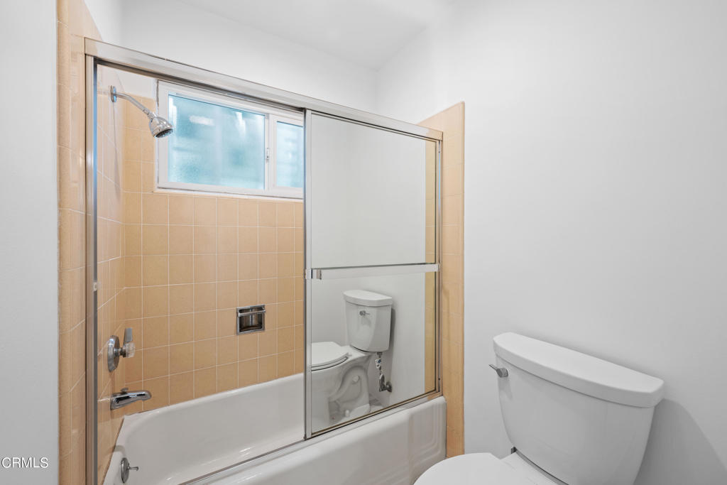 1520 Spruce Street 7