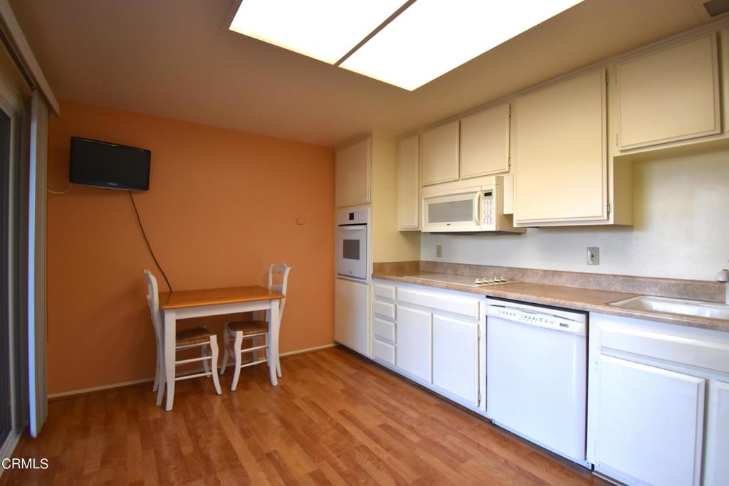 1700 Mission Street 12