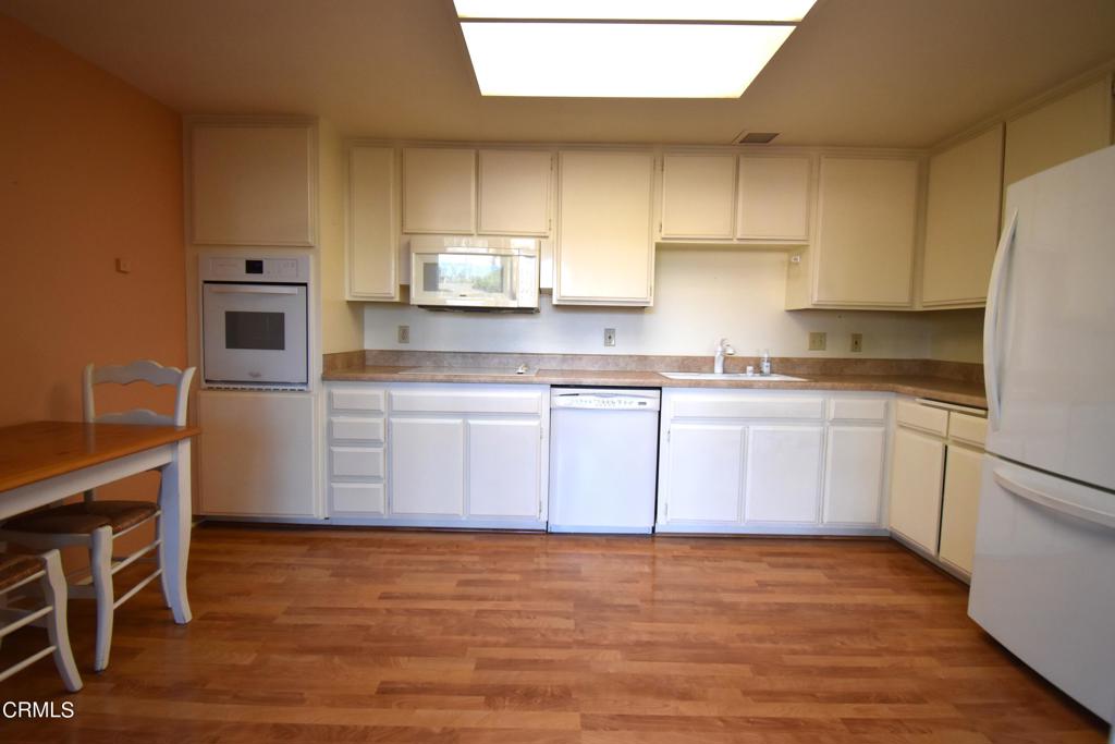 1700 Mission Street 12