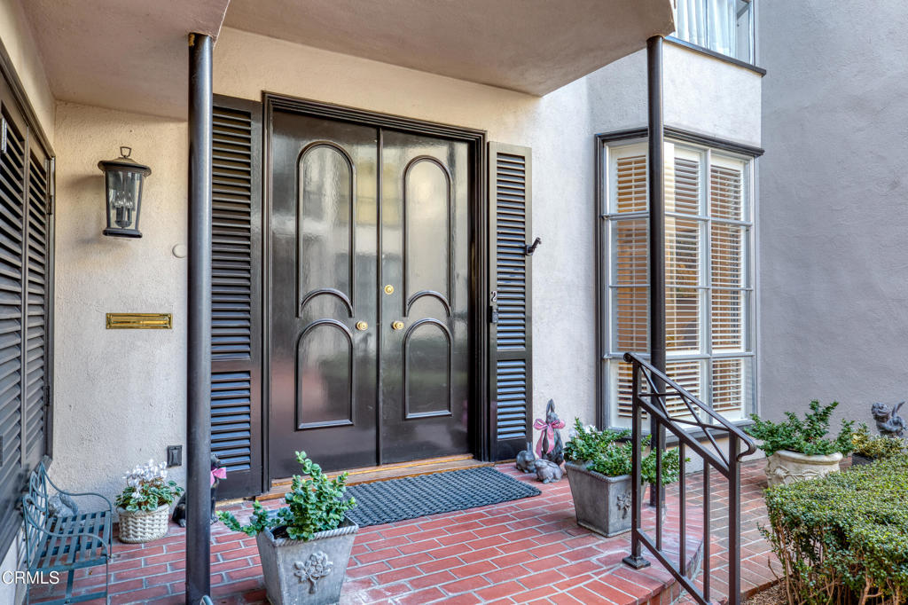 535 S Orange Grove Boulevard 2