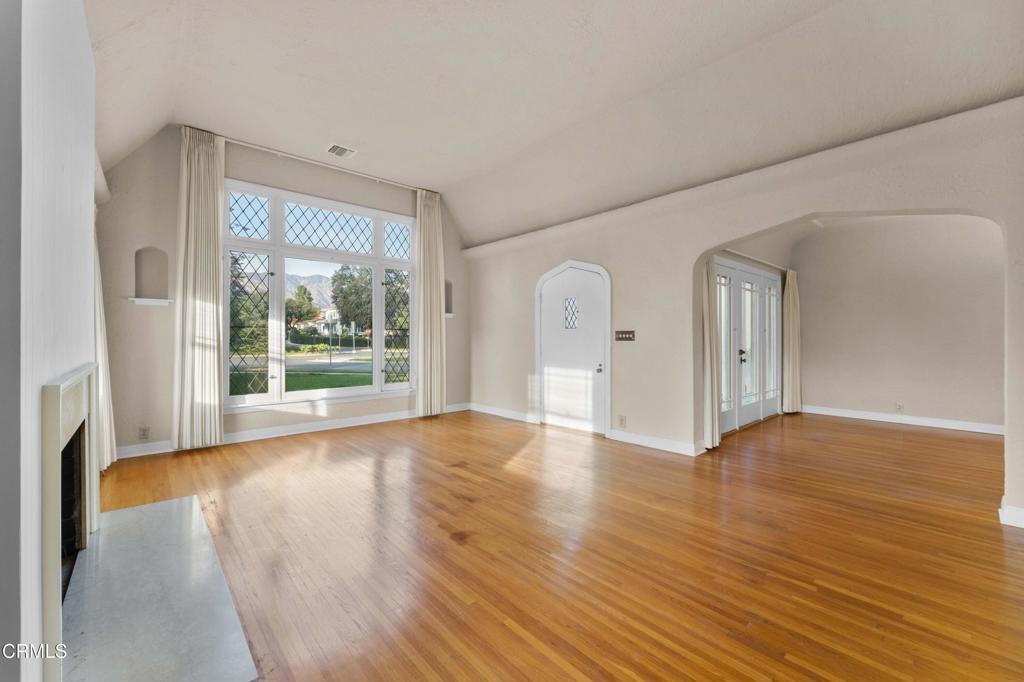 3864 E California Boulevard