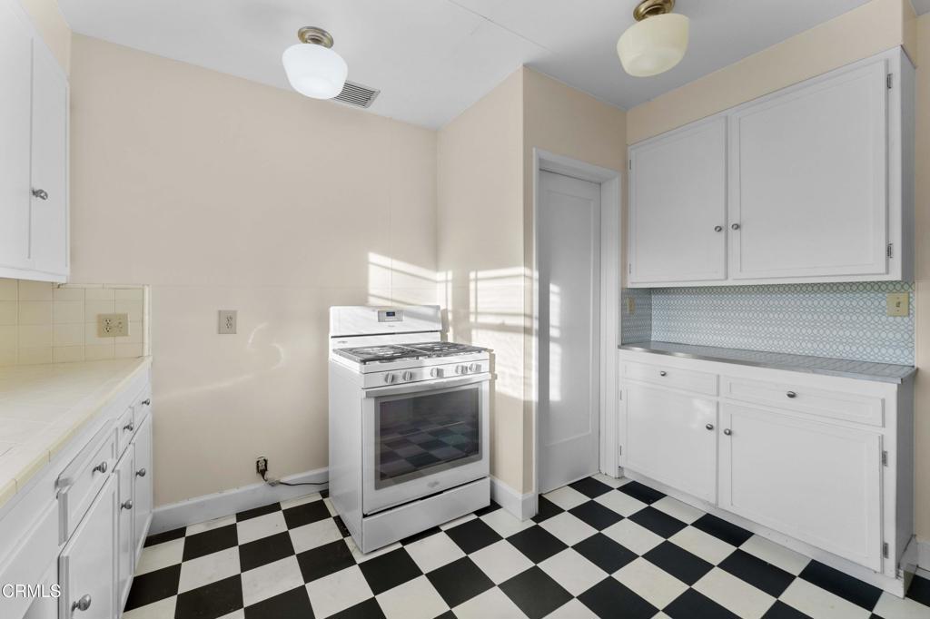 3864 E California Boulevard