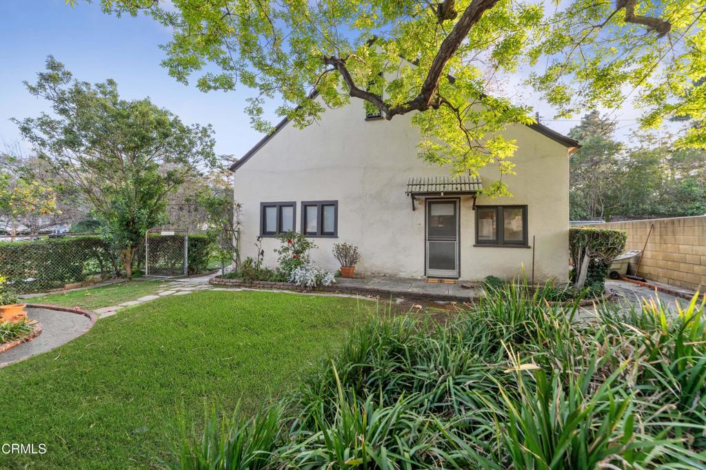 3864 E California Boulevard