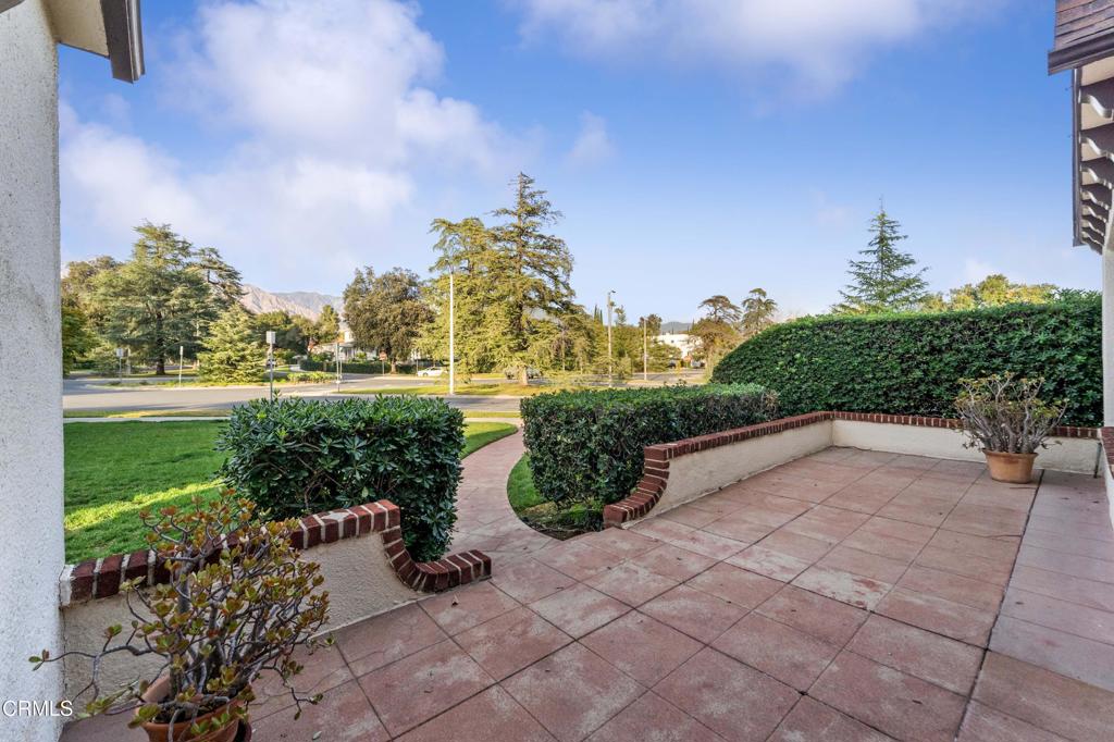 3864 E California Boulevard