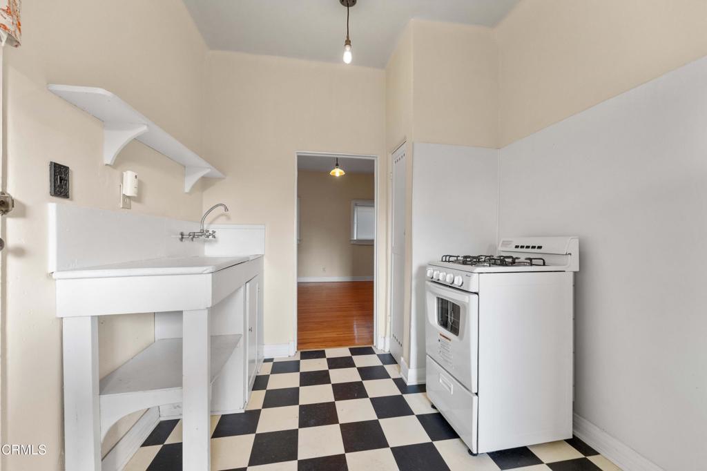 3864 E California Boulevard