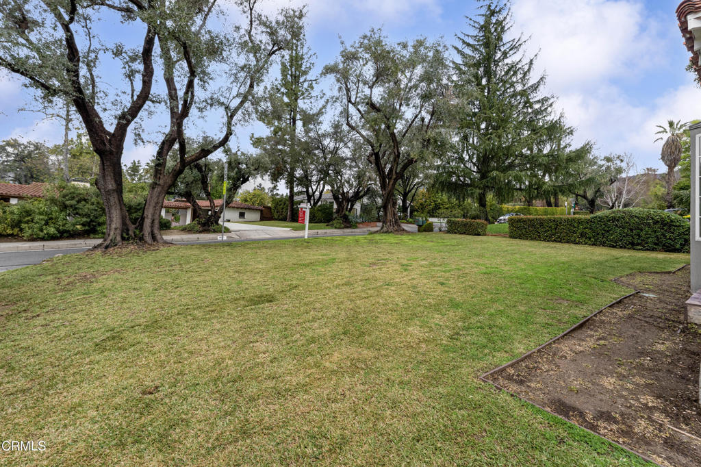 4602 Alta Canyada Road