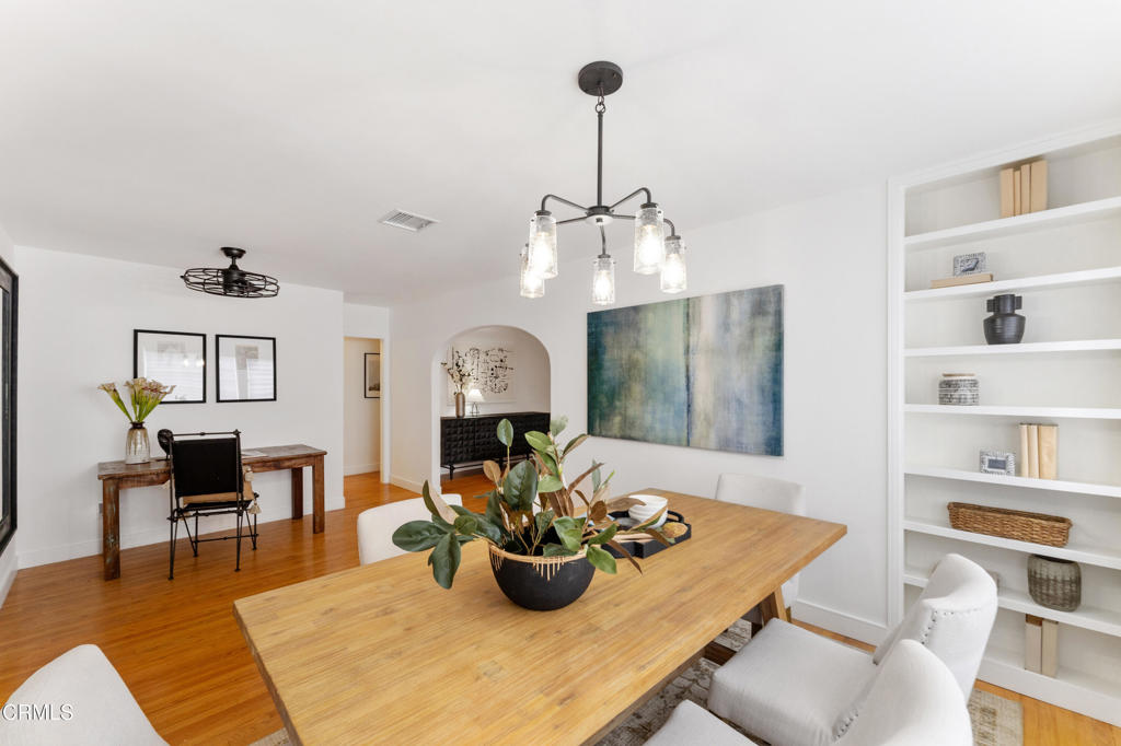 1575 N Holliston Avenue