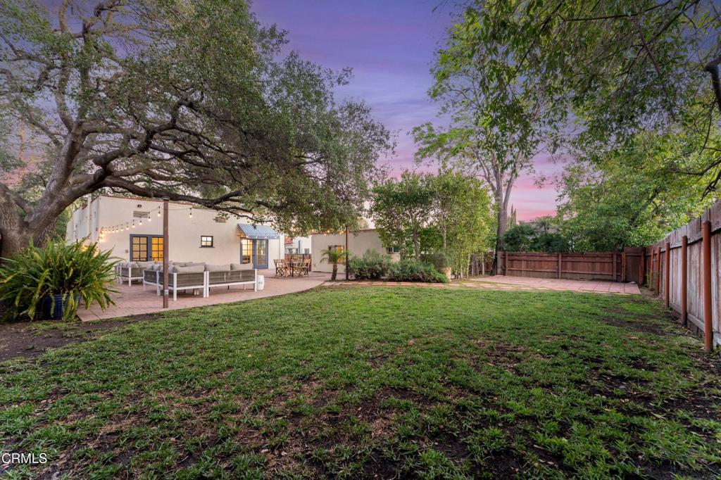 1575 N Holliston Avenue