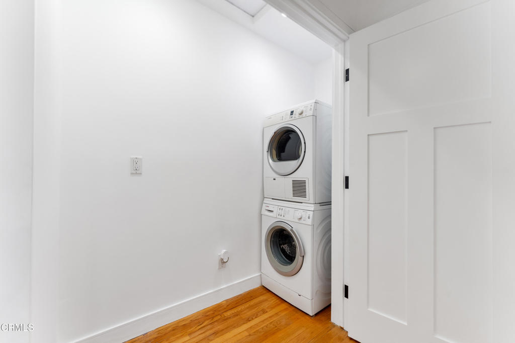 1575 N Holliston Avenue