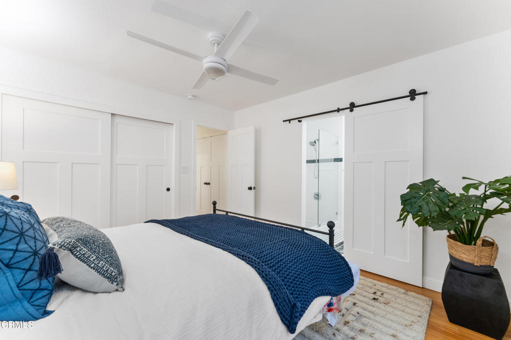 1575 N Holliston Avenue