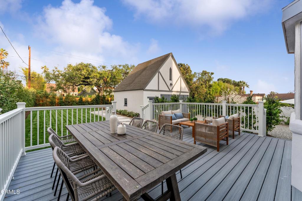 1300 N Holliston Avenue