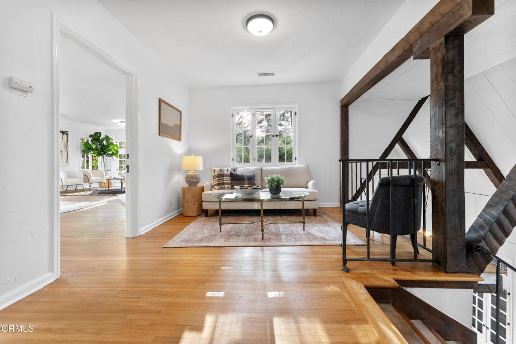 1300 N Holliston Avenue